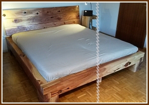 FRANK Holz Bett aus Mammutholz